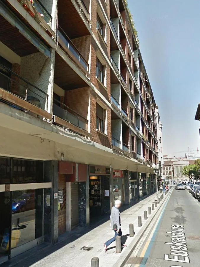 Cómodo y Acogedor en el Centro de Bilbau 0*,  Espanha